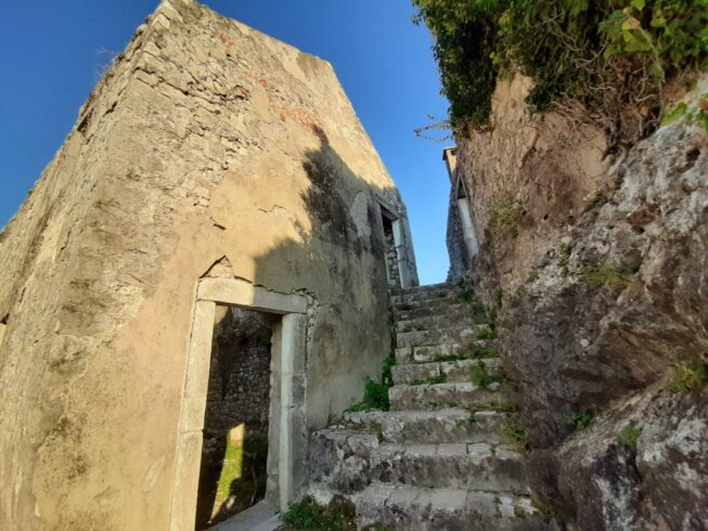 castle-zabljak-crnojevica-montemaretravel